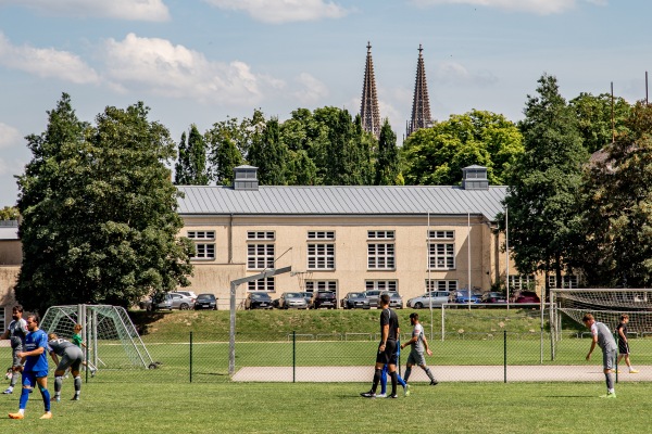 Städtische Sportanlage Oberer Wöhrd Platz 2 - Regensburg-Stadtamhof