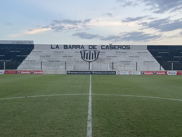 Estadio Ciudad de Caseros - Caseros, BA