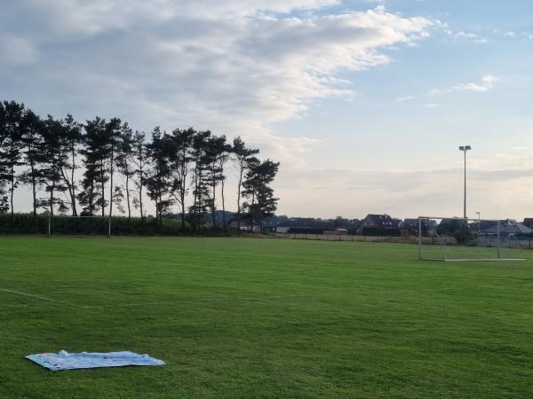 Sportzentrum Grußendorf B-Platz - Sassenburg-Grußendorf