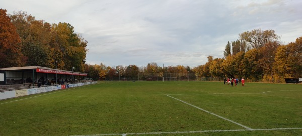 Helmut-Simnack-Stadion - Laatzen-Grasdorf