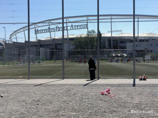 Bezirkssportanlage Neckarpark Platz 2 - Stuttgart-Bad Cannstatt