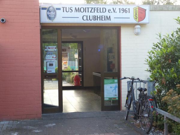 Klein Elektrotechnik Arena an der Erdenburg - Bergisch Gladbach-Moitzfeld