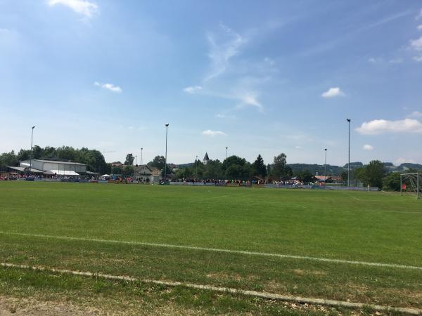 Schulsportanlage Hunderdorf - Hunderdorf