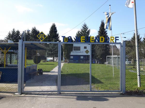 Sportanlage Am Ufer - Koblenz-Neuendorf