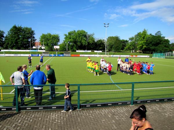 Stadion des Friedens Nebenplatz - Leuna