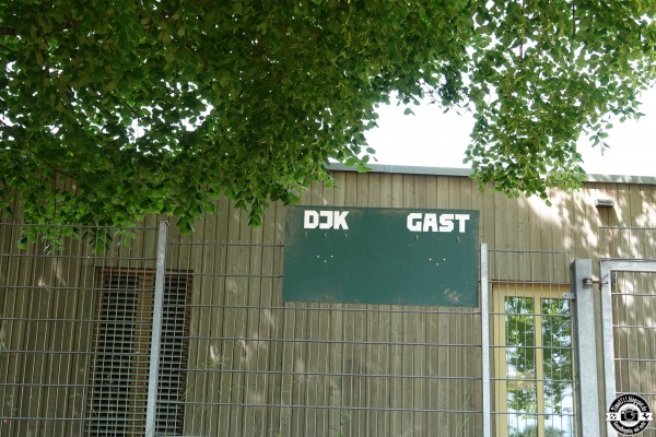 Sportplatz Schlößlesfeld - Ludwigsburg-Oßweil
