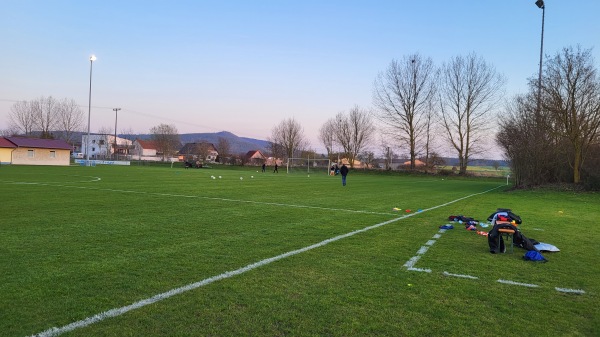 Falkenberg-Arena Nebenplatz - Donnersdorf
