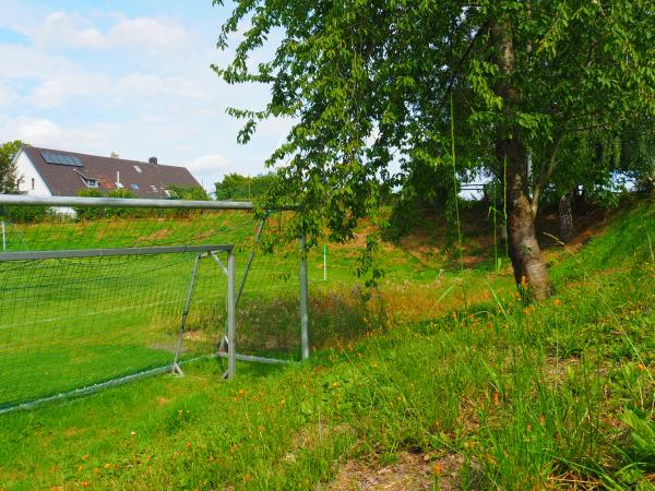 Sportplatz Am Gelke - Ense-Lüttringen