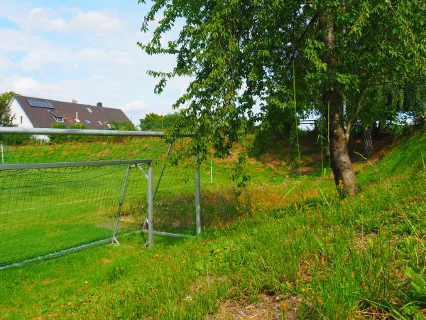 Sportplatz Am Gelke - Ense-Lüttringen