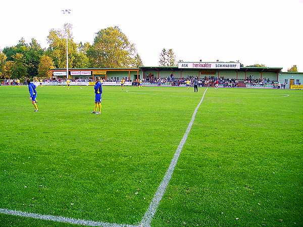 Richard-Gebert-Sportanlage - Schwadorf