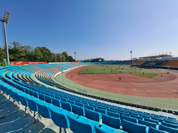 Yeoju Stadium - Yeoju