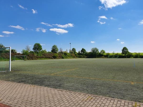 Schulsportplatz - Klipphausen-Sachsdorf