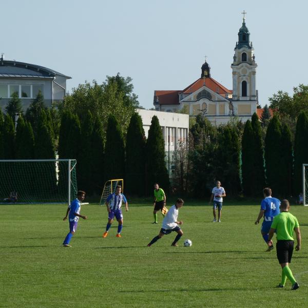 Városi Ifjúsági és Sportcentrum Fűves Edzőpálya - Zalaegerszeg