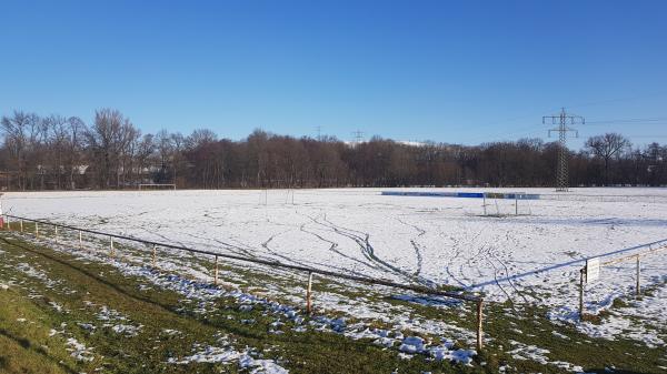 Sportplatz an der B87 - Mellingen