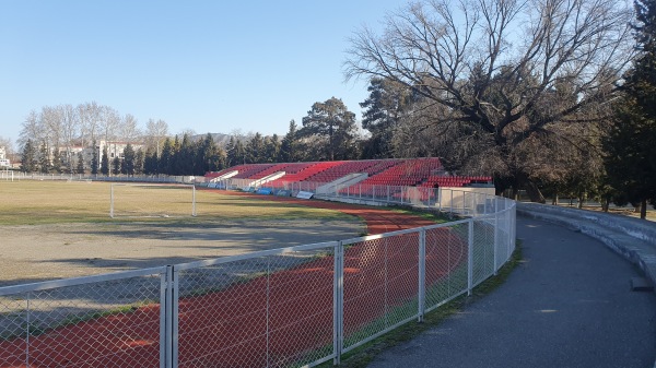 Yaşar Məmmədzadə adına şəhər stadionu - Mingəçevir