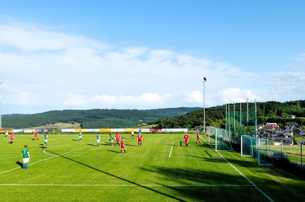 Waldsportplatz - Eschenburg-Roth