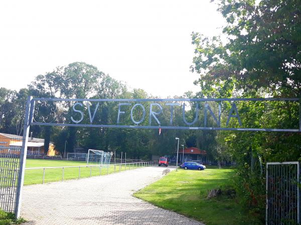 Sportanlage Am Baumgarten - Hecklingen-Schneidlingen