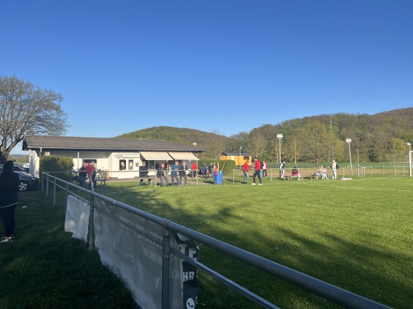 Sportanlage beidseits der Lahn - Lahntal-Sterzhausen