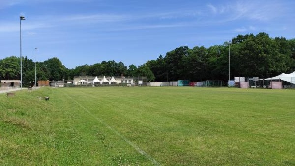 Bezirkssportanlage Süd B-Platz - Hannover-Südstadt
