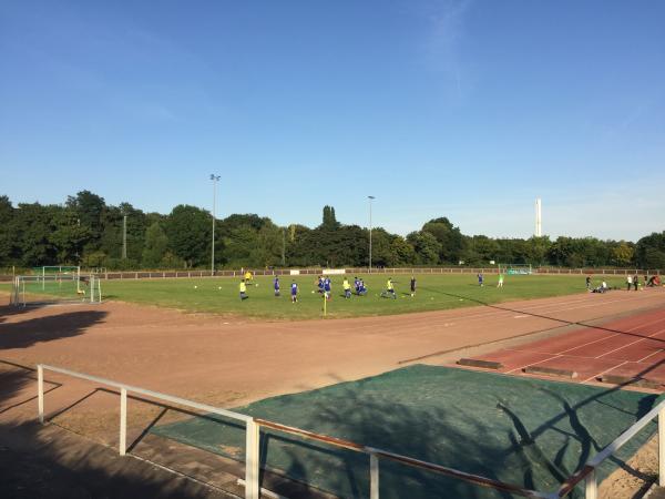 Bezirkssportanlage Koblenzer Straße - Düsseldorf-Garath