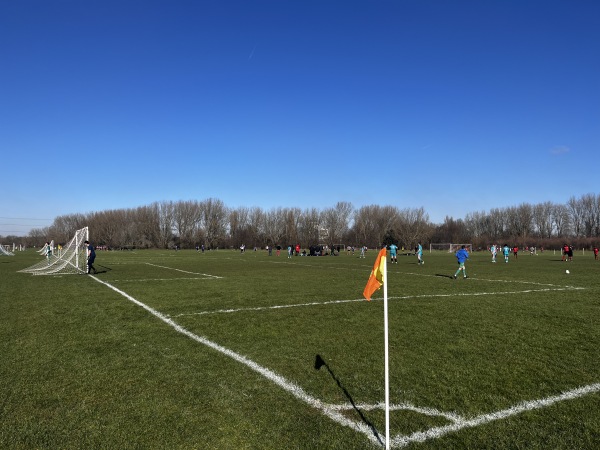 Hackney Marshes pitch S28 - Hackney Wick, Greater London
