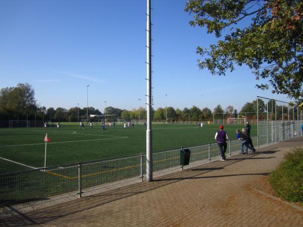 Sportpark Naastenbest veld 2 - Best