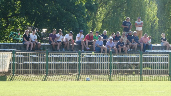 Stadion Osiedlowy w Radwanicach - Radwanice