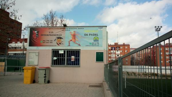 Campo de Fútbol La Perla - Madrid, MD