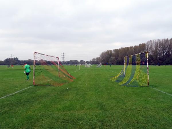 Hackney Marshes pitch N13 - Hackney Wick, Greater London