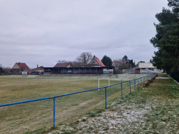 Fotbalové hřiště Krakovany - Krakovany