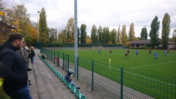 Stadion Neuendorfer Straße - Berlin-Spandau