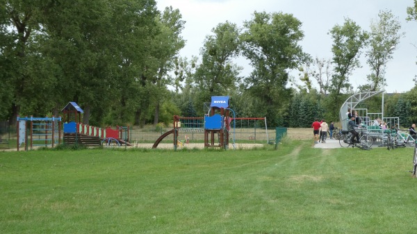 Stadion Gminny w Dobroszycach - Dobroszyce