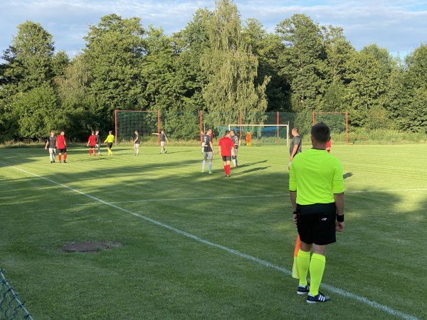 Boisko piłkarskie Osieczna nad jeziorem - Osieczna