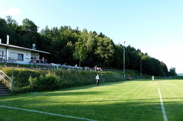 Waldsportplatz - Eschenburg-Roth