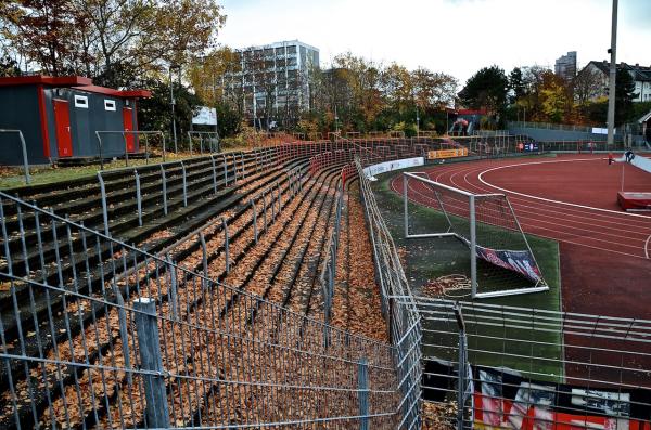 Südstadion im Jean-Löring-Sportpark - Köln-Zollstock