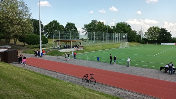 Sportplatz Oppelner Straße - Wiesbaden-Nordenstadt