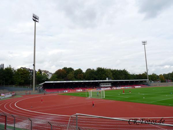 Südstadion im Jean-Löring-Sportpark - Köln-Zollstock