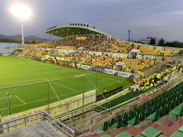 Gwangyang Football Stadium - Gwangyang