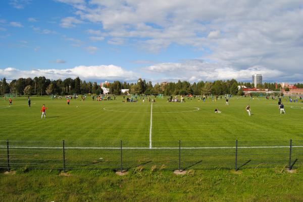 Heinäpään urheilukeskus nurmi 4 - Oulu (Uleåborg)