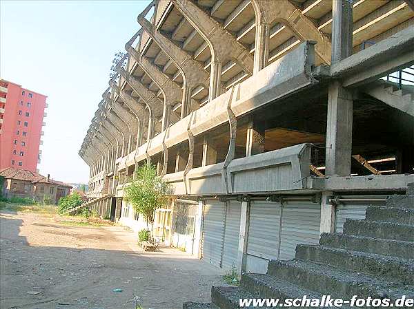 Stadiumi Loro Boriçi - Shkodër