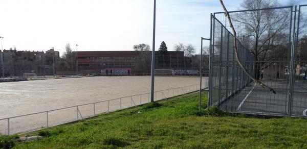 Instalación Deportiva Los Cármenes Campo 1 - Madrid, MD