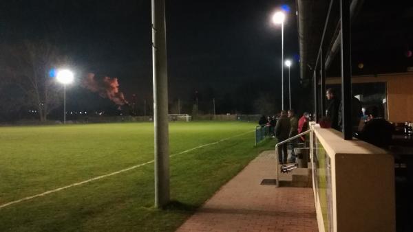 Sportplatz Eisenbahnsiedlung - Duisburg-Eisenbahnsiedlung Hohenbudberg