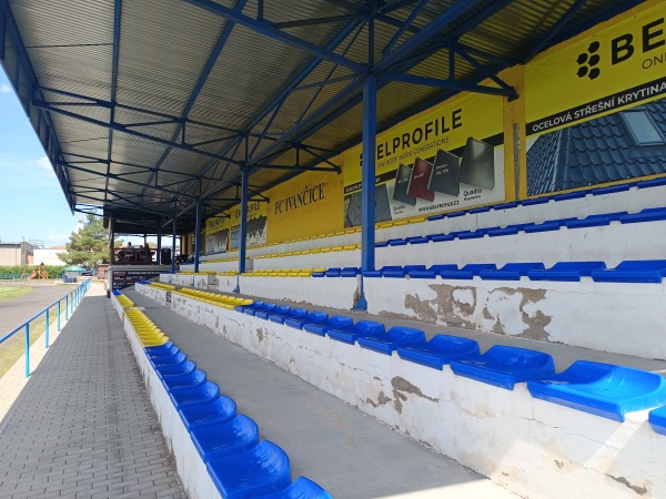 Hřiště FC Ivančice - Ivančice