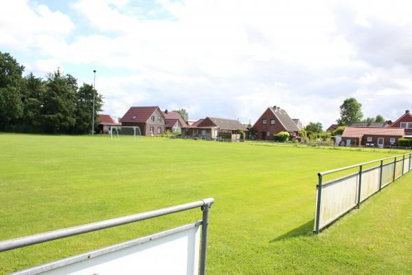 Sportplatz an der Schule - Werdum