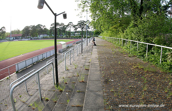 Ernst-Reuter-Sportfeld - Berlin-Zehlendorf