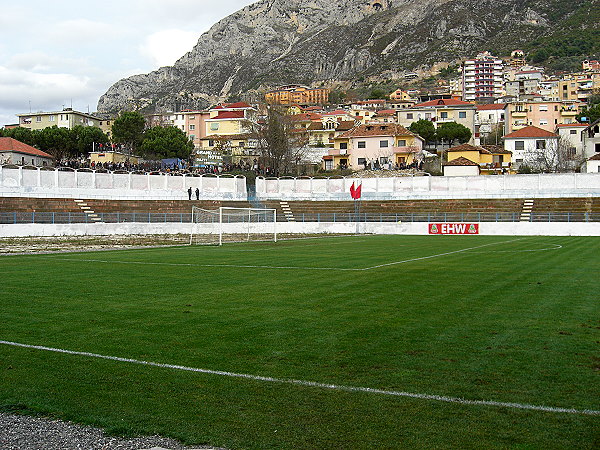 Stadiumi Kastrioti - Krujë