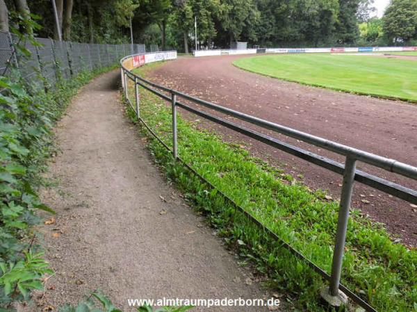 Dreizehnlindenstadion - Paderborn-Elsen