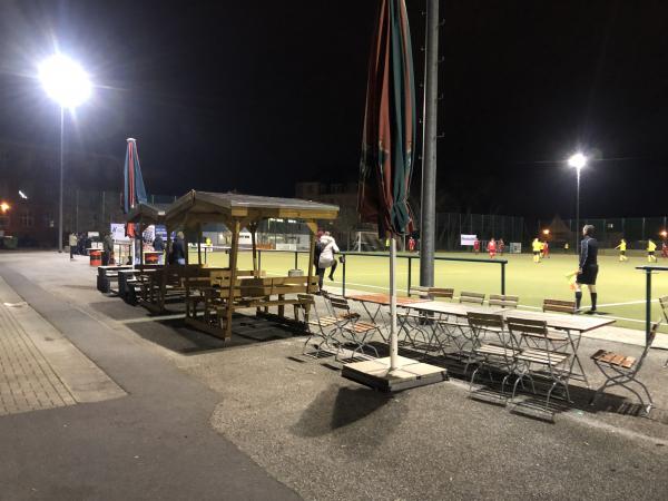 Sportplatz Hebbelstraße - Dresden-Cotta