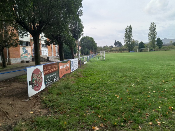 Campo de Fútbol Colegio Salesianos - Logroño, RI