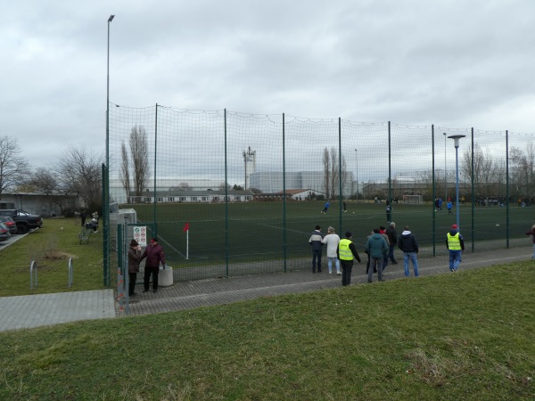 Sportplatz am Röntgenweg 2 - Weißenfels